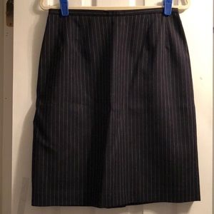 Women’s pinstriped skirt!